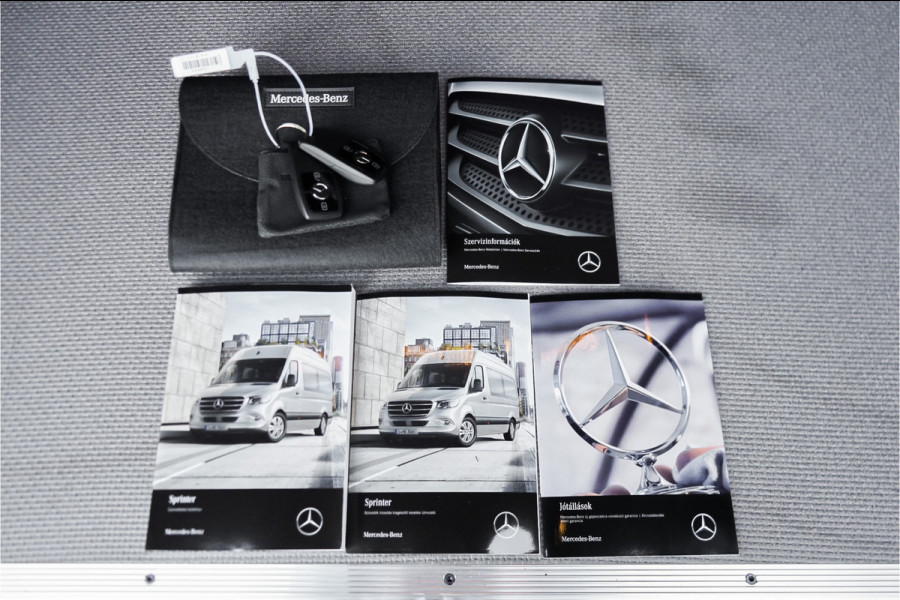 Mercedes-Benz Sprinter 319 1.9 CDI L2H1 BPM Vrij Black Pack Distronic Camera Trekhaak 3.5T