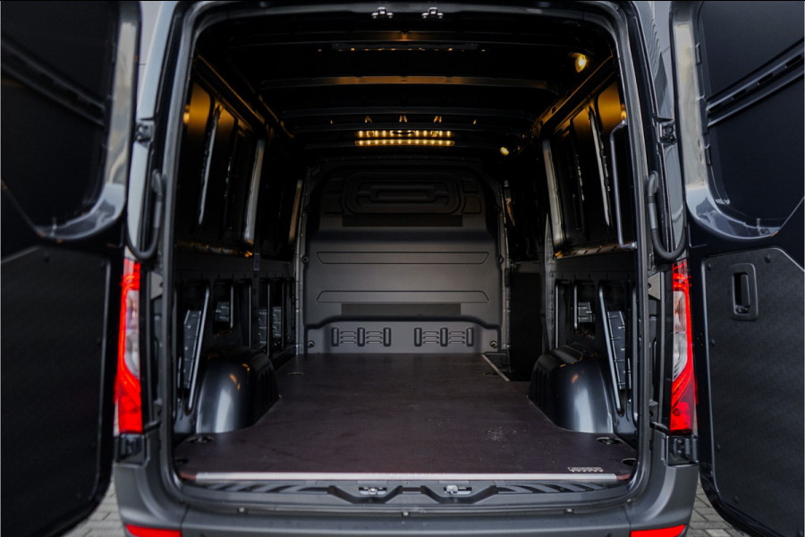 Mercedes-Benz Sprinter 319 1.9 CDI L2H1 BPM Vrij Black Pack Distronic Camera Trekhaak 3.5T