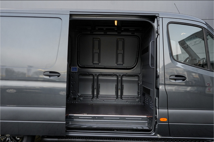 Mercedes-Benz Sprinter 319 1.9 CDI L2H1 BPM Vrij Black Pack Distronic Camera Trekhaak 3.5T