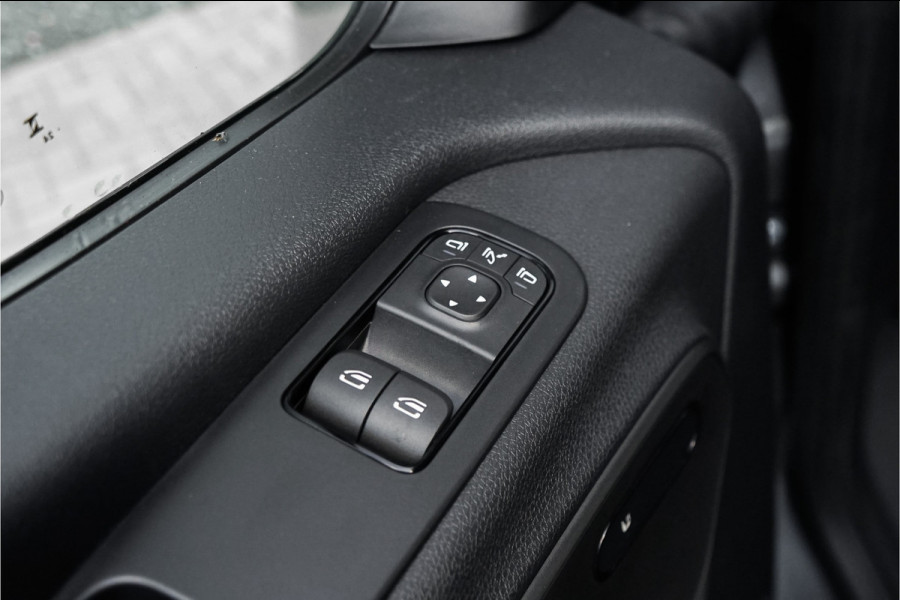 Mercedes-Benz Sprinter 319 1.9 CDI L2H1 BPM Vrij Black Pack Distronic Camera Trekhaak 3.5T