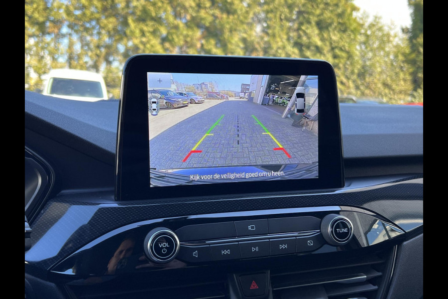 Ford Kuga 2.5 PHEV ST-Line X 225pk | Driver Assistance Pack | Technology Pack | Panoramadak | Wegklapbare Trekhaak | Winterpack  | Verlengde Fabrieksgarantie tot 04-2028