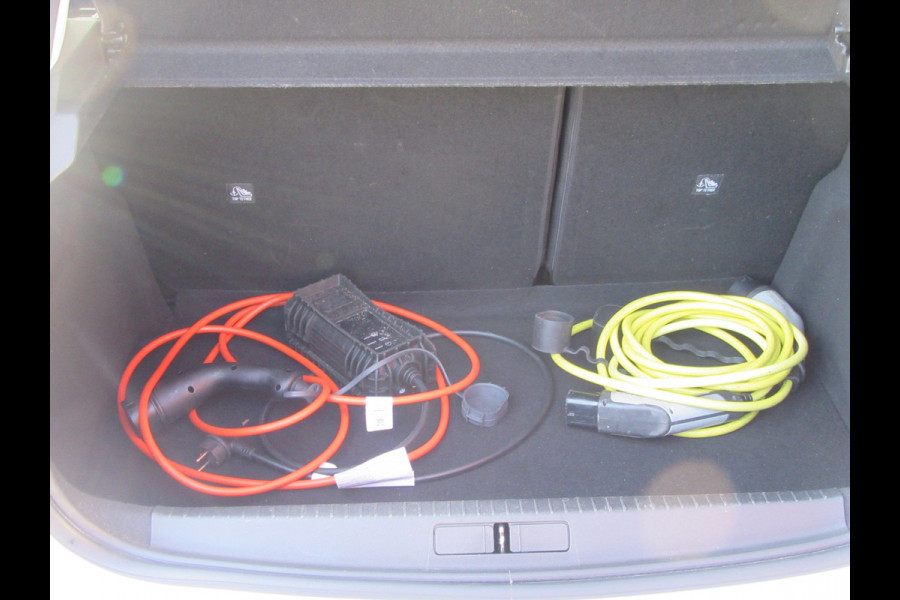 Opel CORSA-E Edition 50 kWh Clima, Navi (Occasion) EV