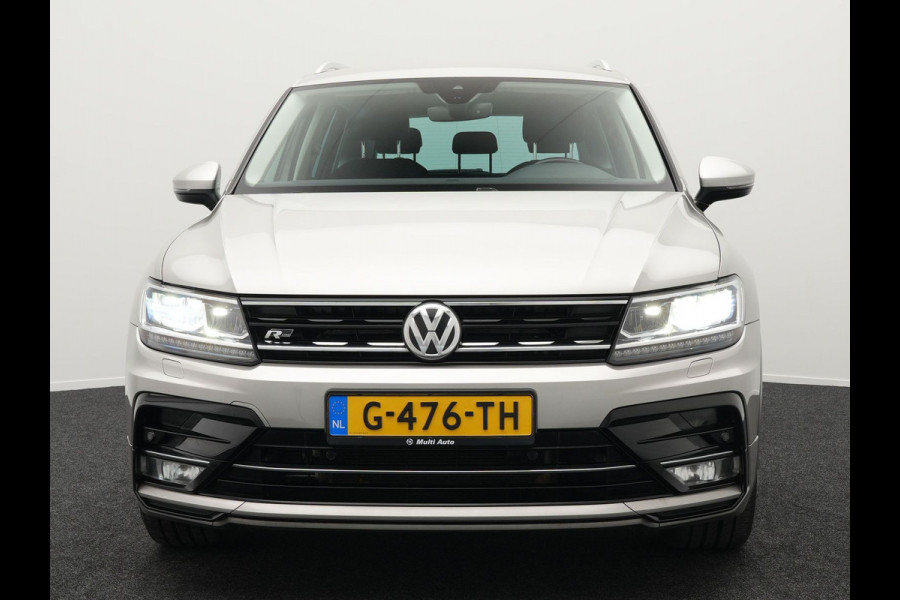 Volkswagen Tiguan 1.4 TSI ACT Comfortline Business R 150pk DSG | Trekhaak af Fabriek | Adaptive Cruise | Apple Carplay | 19"L.M | LED Koplampen | Stoelverwarming | Navi Full Map |