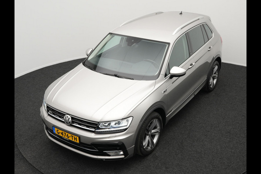 Volkswagen Tiguan 1.4 TSI ACT Comfortline Business R 150pk DSG | Trekhaak af Fabriek | Adaptive Cruise | Apple Carplay | 19"L.M | LED Koplampen | Stoelverwarming | Navi Full Map |