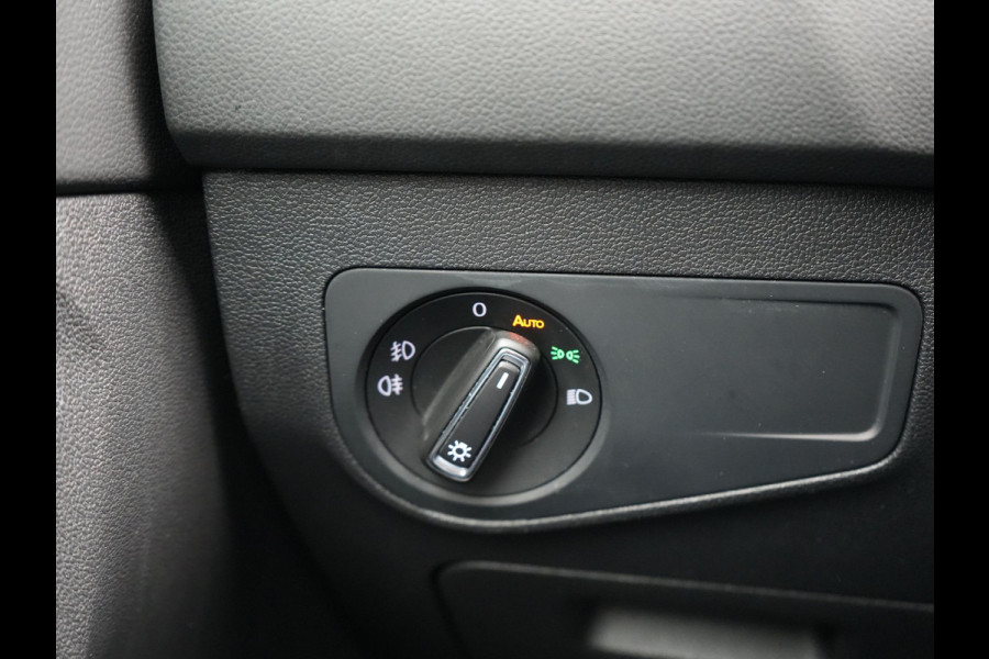 Volkswagen Tiguan 1.4 TSI ACT Comfortline Business R 150pk DSG | Trekhaak af Fabriek | Adaptive Cruise | Apple Carplay | 19"L.M | LED Koplampen | Stoelverwarming | Navi Full Map |