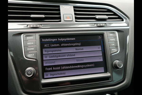 Volkswagen Tiguan 1.4 TSI ACT Comfortline Business R 150pk DSG | Trekhaak af Fabriek | Adaptive Cruise | Apple Carplay | 19"L.M | LED Koplampen | Stoelverwarming | Navi Full Map |