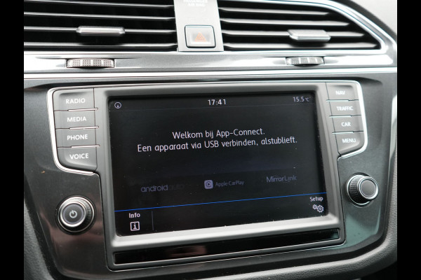 Volkswagen Tiguan 1.4 TSI ACT Comfortline Business R 150pk DSG | Trekhaak af Fabriek | Adaptive Cruise | Apple Carplay | 19"L.M | LED Koplampen | Stoelverwarming | Navi Full Map |