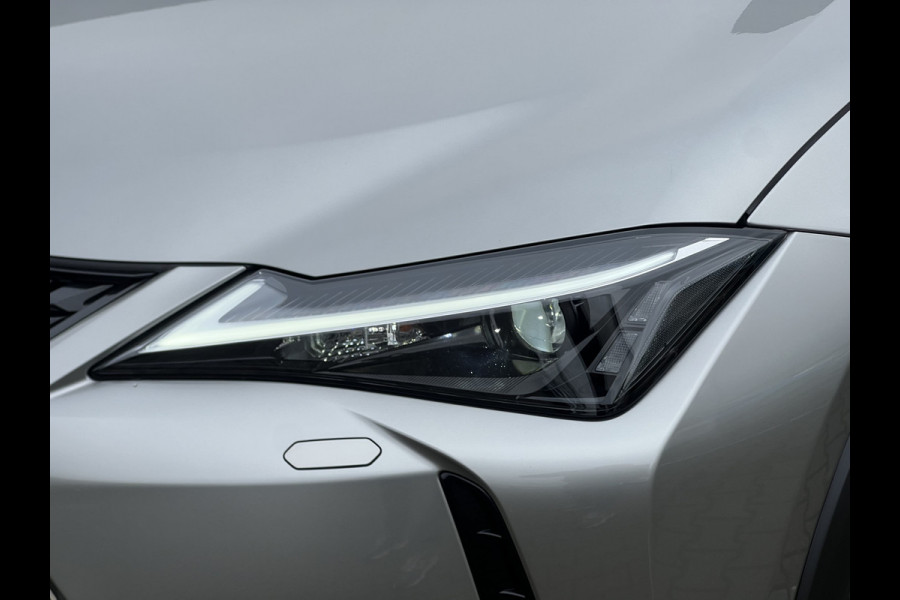 Lexus UX 250h Style+ Edition | Leder | Camera | Carplay | 18 inch | Dodehoek