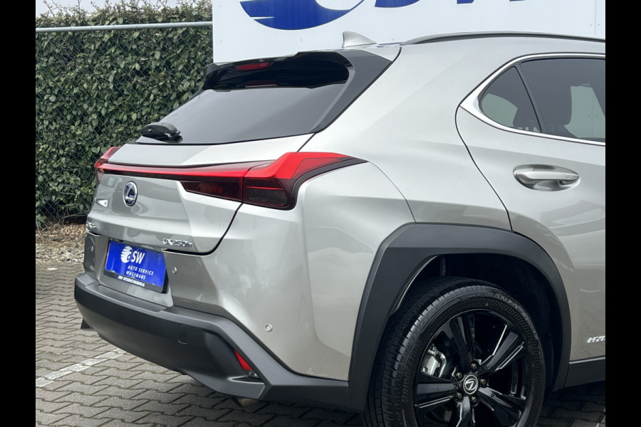 Lexus UX 250h Style+ Edition | Leder | Camera | Carplay | 18 inch | Dodehoek