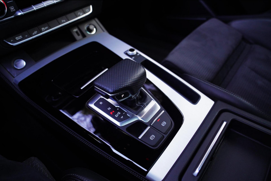 Audi Q5 Sportback 55 TFSI e S edition | Matrix | Luchtvering | Audi Drive Select | Adaptieve Cruise | 2 x S-line | Virtual | LED |