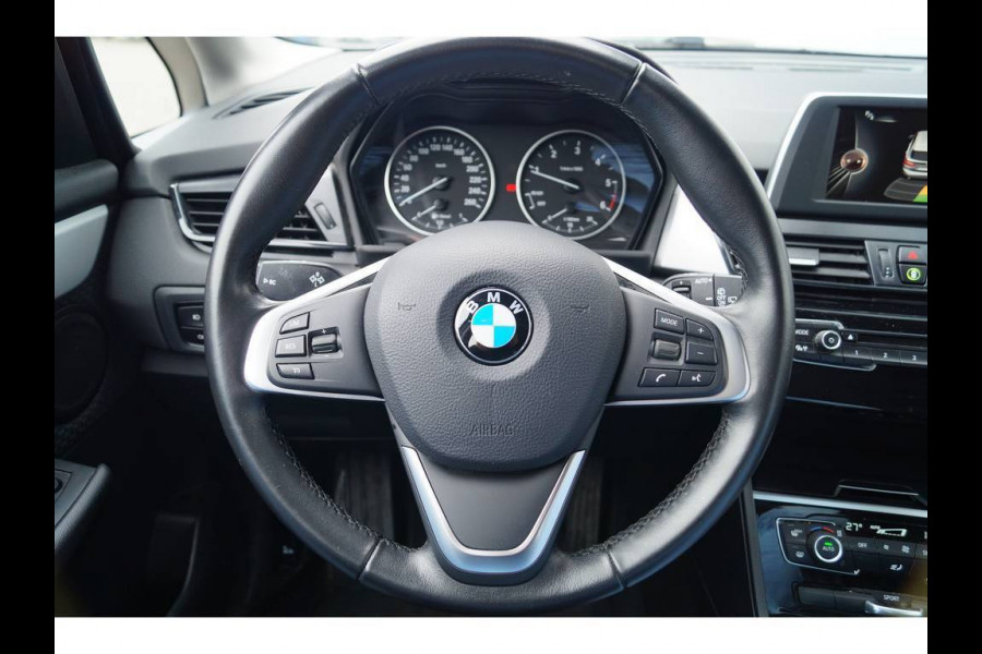 BMW 2 Serie 218d 150pk Active Edition -NAVI-PDC-ECC-