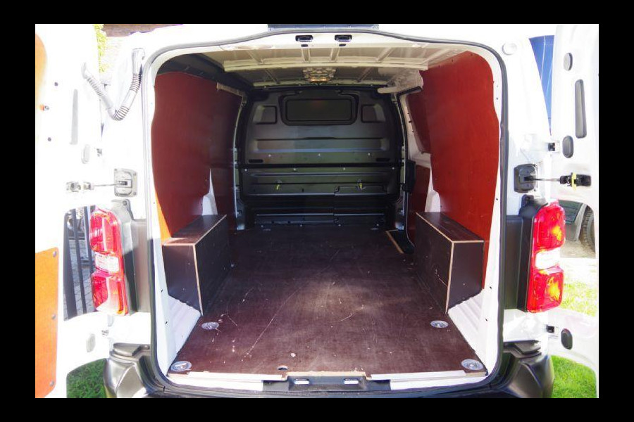 Toyota ProAce Long Worker 1.5 D-4D L3, APK TOT 01-04-2026! AIRCO, CRUISE, BLUETOOTH, NL AUTO, SIDEBARS, NAP, ZEER NETJES