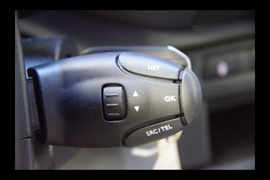 Toyota ProAce Long Worker 1.5 D-4D L3, APK TOT 01-04-2026! AIRCO, CRUISE, BLUETOOTH, NL AUTO, SIDEBARS, NAP, ZEER NETJES