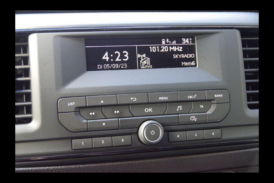 Toyota ProAce Long Worker 1.5 D-4D L3, APK TOT 01-04-2026! AIRCO, CRUISE, BLUETOOTH, NL AUTO, SIDEBARS, NAP, ZEER NETJES