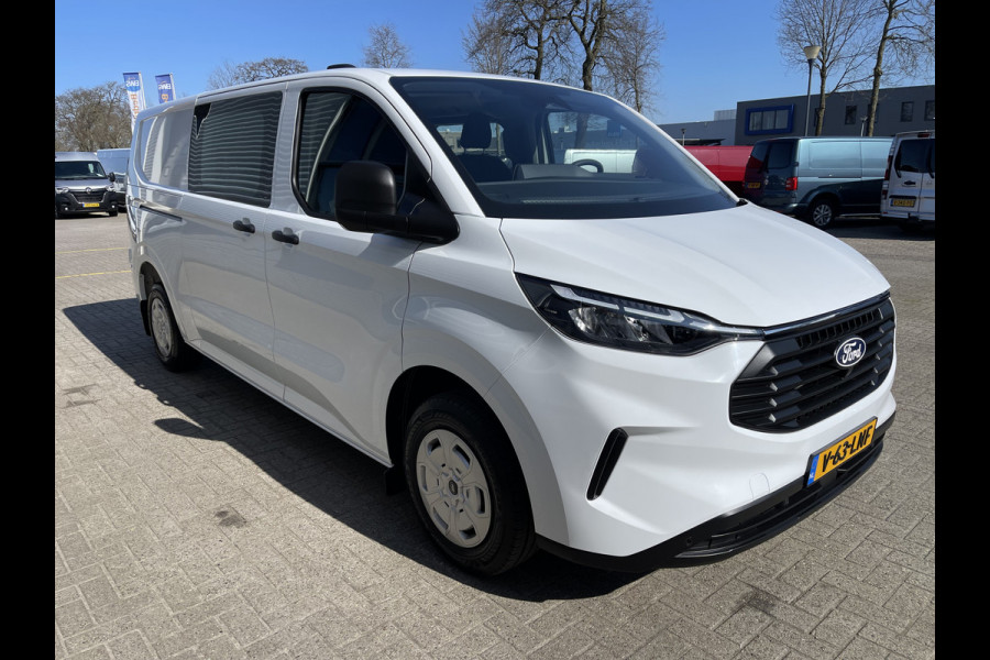 Ford Transit Custom 340 2.0 TDCI L2H1 Trend DC 5 persoons / originele Ford dubbel cabine / bpm vrij / NIEUW / vaste prijs rijklaar € 39.950 ex btw / lease vanaf € 715 / airco / cruise / vol opties !