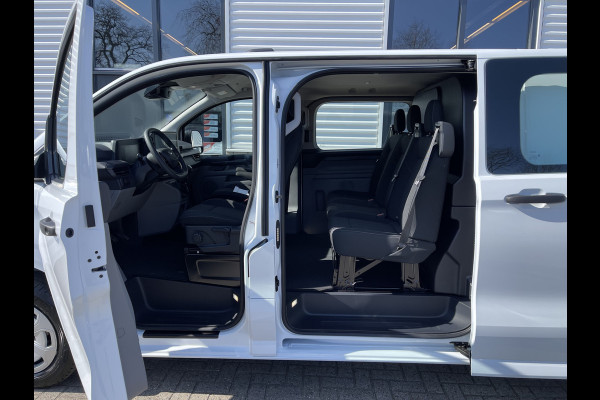Ford Transit Custom 340 2.0 TDCI L2H1 Trend DC 5 persoons / originele Ford dubbel cabine / bpm vrij / NIEUW / vaste prijs rijklaar € 39.950 ex btw / lease vanaf € 715 / airco / cruise / vol opties !