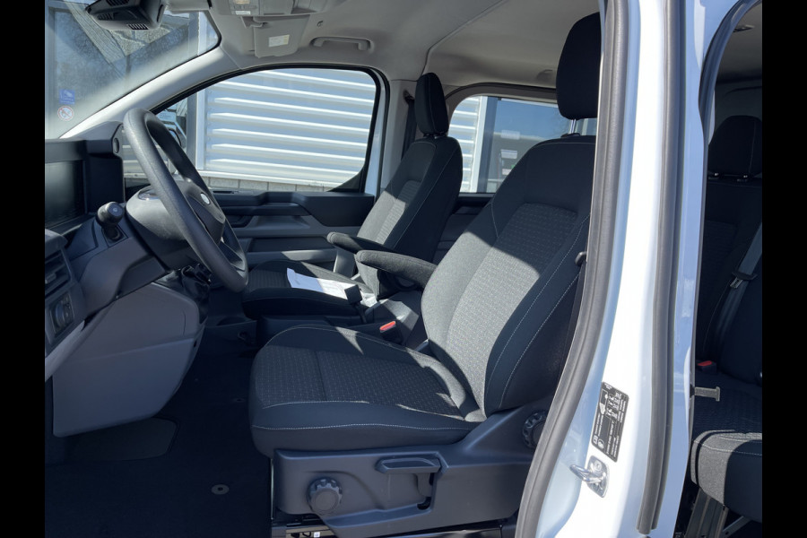 Ford Transit Custom 340 2.0 TDCI L2H1 Trend DC 5 persoons / originele Ford dubbel cabine / bpm vrij / NIEUW / vaste prijs rijklaar € 39.950 ex btw / lease vanaf € 715 / airco / cruise / vol opties !