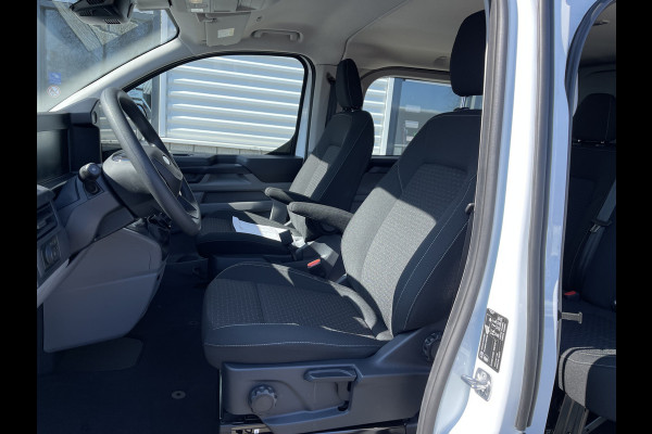 Ford Transit Custom 340 2.0 TDCI L2H1 Trend DC 5 persoons / originele Ford dubbel cabine / bpm vrij / NIEUW / vaste prijs rijklaar € 39.950 ex btw / lease vanaf € 715 / airco / cruise / vol opties !