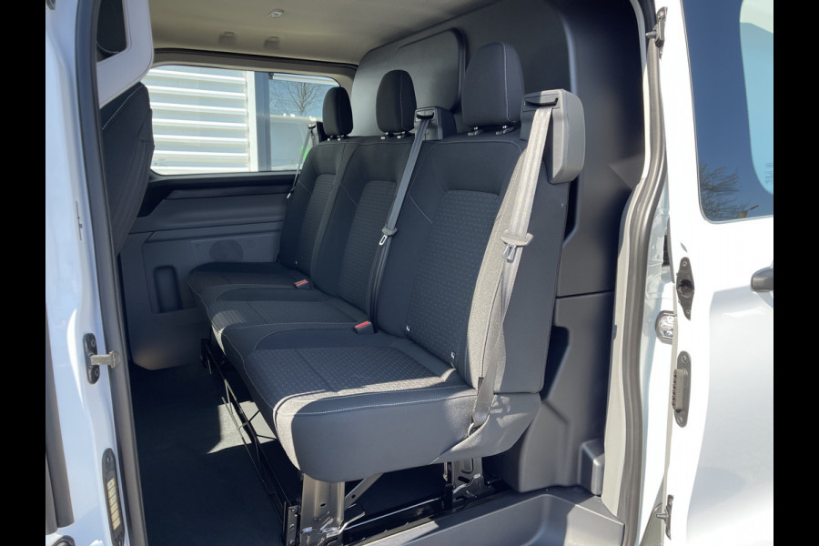 Ford Transit Custom 340 2.0 TDCI L2H1 Trend DC 5 persoons / originele Ford dubbel cabine / bpm vrij / NIEUW / vaste prijs rijklaar € 39.950 ex btw / lease vanaf € 715 / airco / cruise / vol opties !