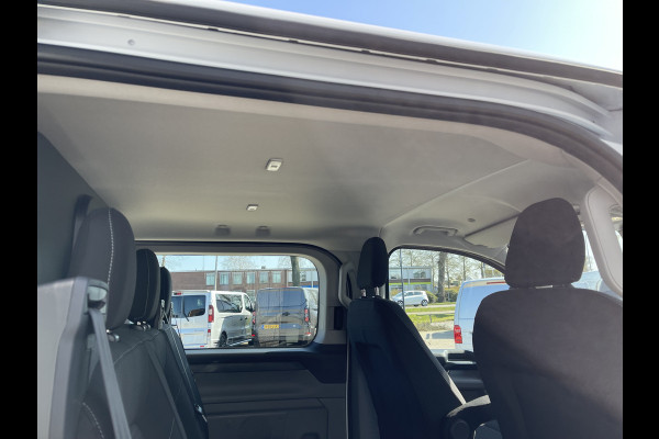 Ford Transit Custom 340 2.0 TDCI L2H1 Trend DC 5 persoons / originele Ford dubbel cabine / bpm vrij / NIEUW / vaste prijs rijklaar € 39.950 ex btw / lease vanaf € 715 / airco / cruise / vol opties !