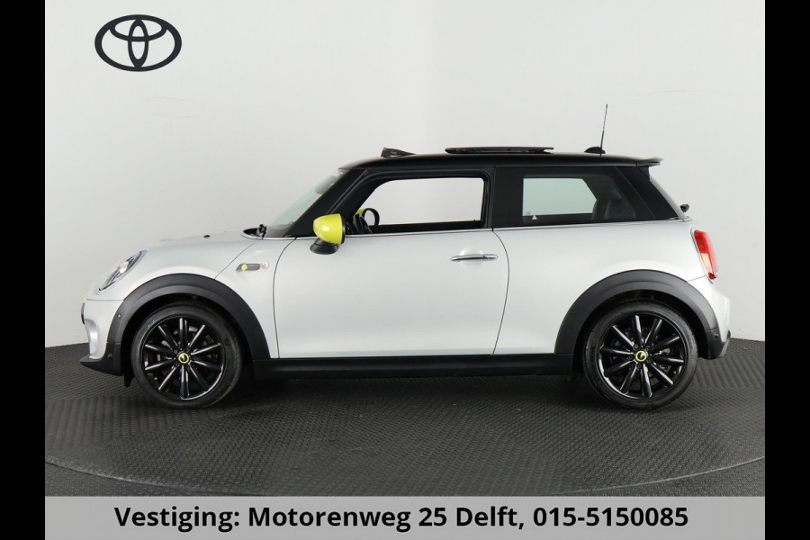 MINI Mini Electric Yours 33 kWh . SCHUIF-/KANTELDAK . LEDER . LICHTMETALEN VELGEN . PRIVACY GLASS