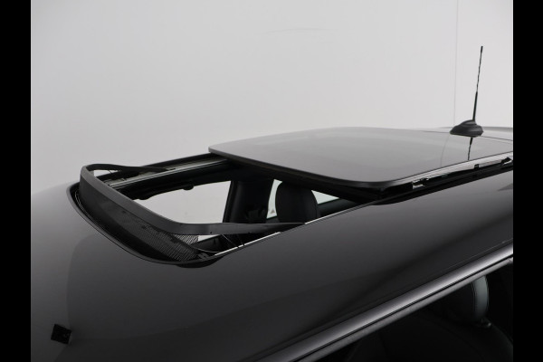 MINI Mini Electric Yours 33 kWh . SCHUIF-/KANTELDAK . LEDER . LICHTMETALEN VELGEN . PRIVACY GLASS