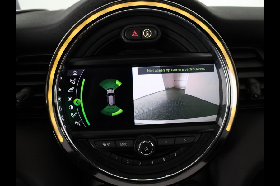 MINI Mini Electric Yours 33 kWh . SCHUIF-/KANTELDAK . LEDER . LICHTMETALEN VELGEN . PRIVACY GLASS