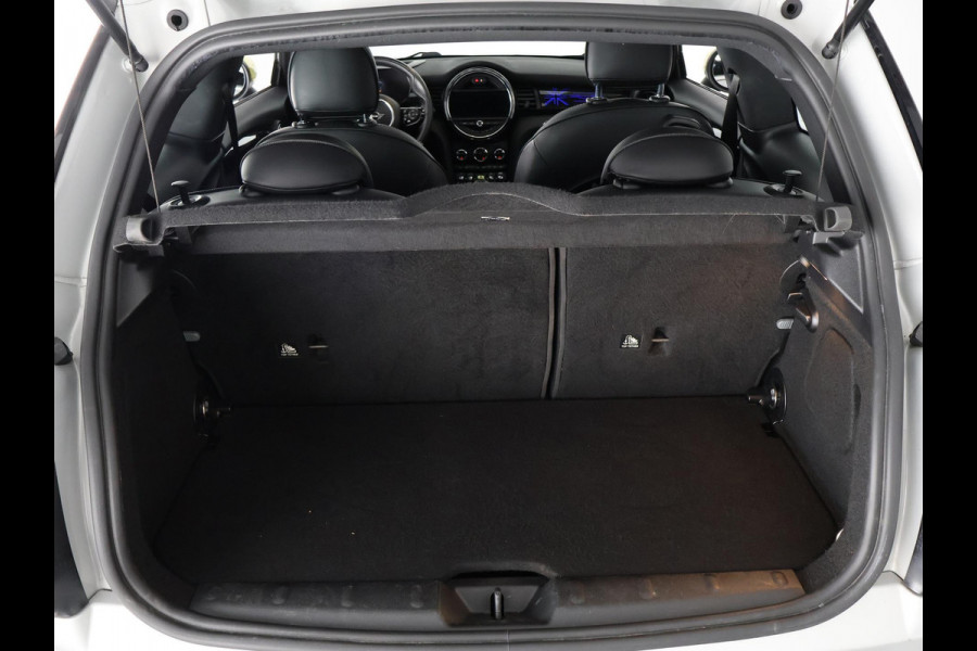 MINI Mini Electric Yours 33 kWh . SCHUIF-/KANTELDAK . LEDER . LICHTMETALEN VELGEN . PRIVACY GLASS