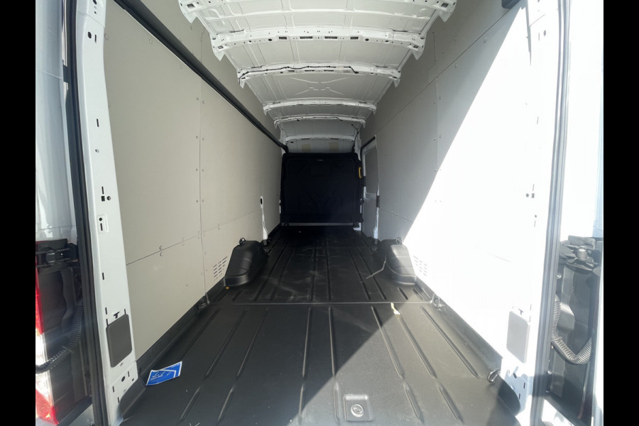 Ford Transit 350 2.0 TDCI L4H3 Trend RWD Navigatie / Trekhaak