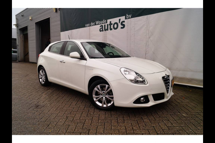 Alfa Romeo Giulietta 1.6 JTDm 105pk Distinctive -NAVI-ECC-PDC-