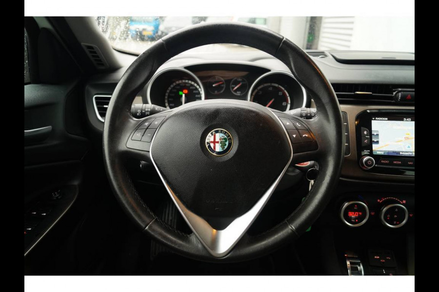 Alfa Romeo Giulietta 1.6 JTDm 105pk Distinctive -NAVI-ECC-PDC-