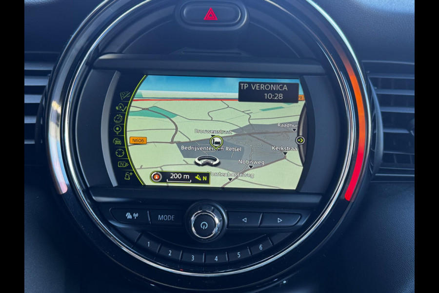 MINI One 1.2 / 102 PK / Navigatie / 4 Nieuwe All-season banden / NED-Mini / Cruise Control