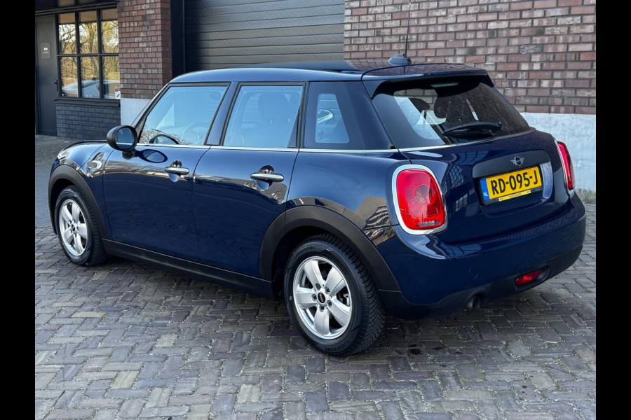 MINI One 1.2 / 102 PK / Navigatie / 4 Nieuwe All-season banden / NED-Mini / Cruise Control