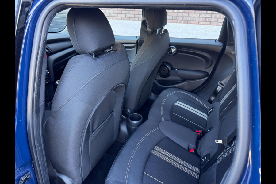 MINI One 1.2 / 102 PK / Navigatie / 4 Nieuwe All-season banden / NED-Mini / Cruise Control