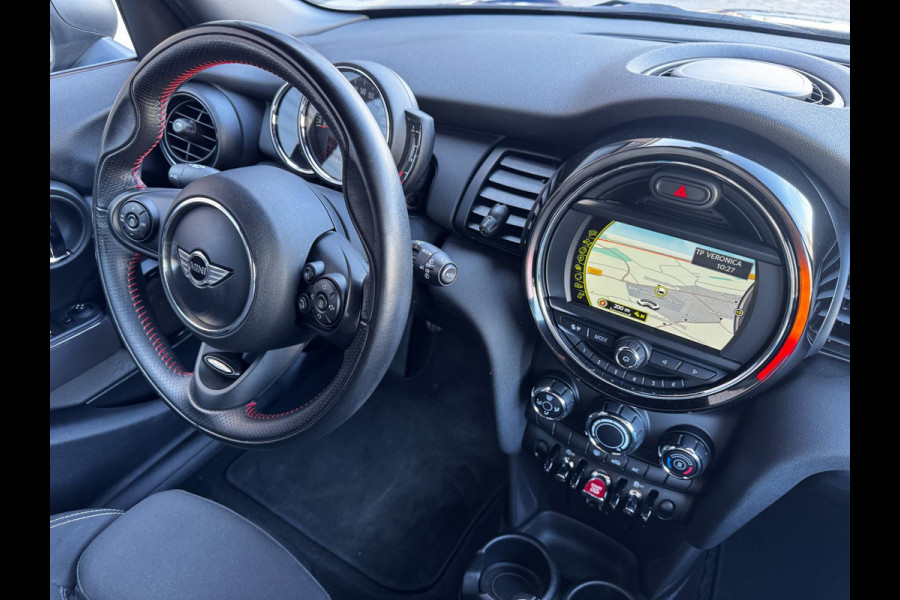 MINI One 1.2 / 102 PK / Navigatie / 4 Nieuwe All-season banden / NED-Mini / Cruise Control