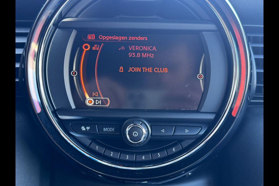 MINI One 1.2 / 102 PK / Navigatie / 4 Nieuwe All-season banden / NED-Mini / Cruise Control