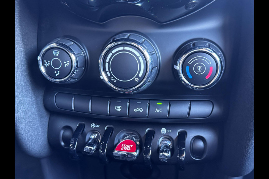 MINI One 1.2 / 102 PK / Navigatie / 4 Nieuwe All-season banden / NED-Mini / Cruise Control