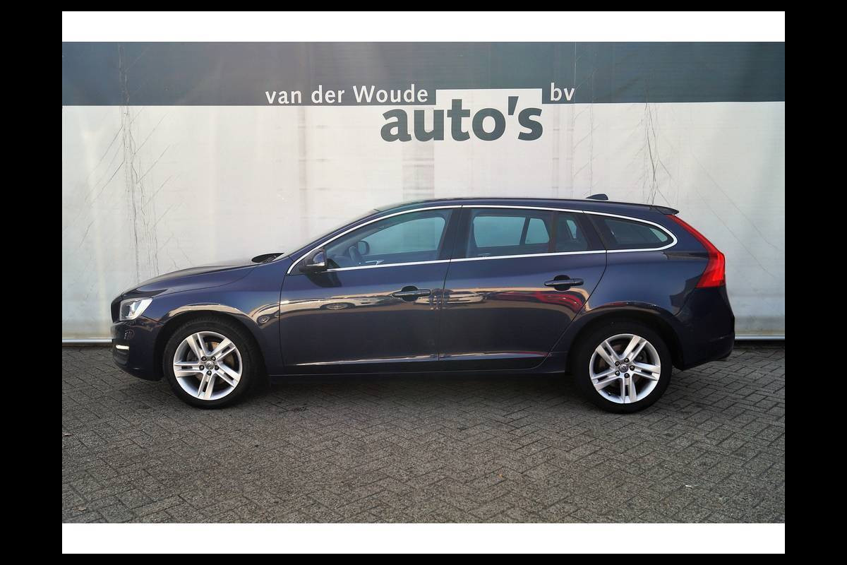 Volvo V60 D2 115pk Momentum -LEER-NAVI-ECC-PDC- Volvo V60 D2 115pk Momentum -LEER-NAVI-ECC-PDC-