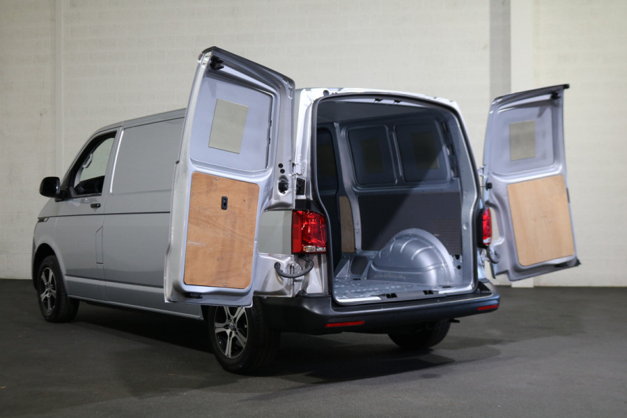 Volkswagen Transporter 2.0 TDI L2 H1 150pk Automaat Apple CarPlay