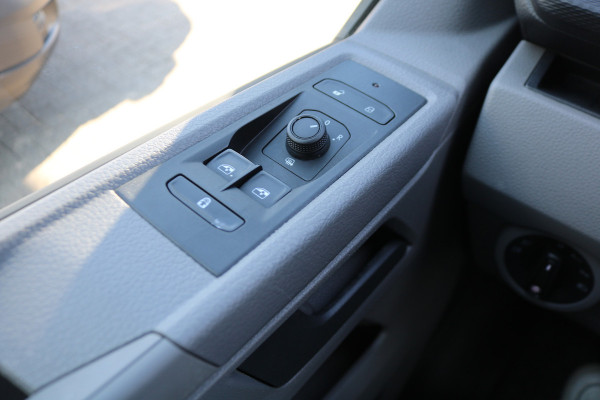 Volkswagen Transporter 2.0 TDI L2 H1 150pk Automaat Apple CarPlay