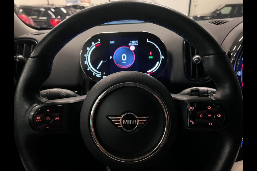 MINI Countryman 1.5 One COOPER 19''BLACK-LINE V-COCKPIT/NAVI/LED/DAB/CARPLAY/ECC/PDC/CAM//