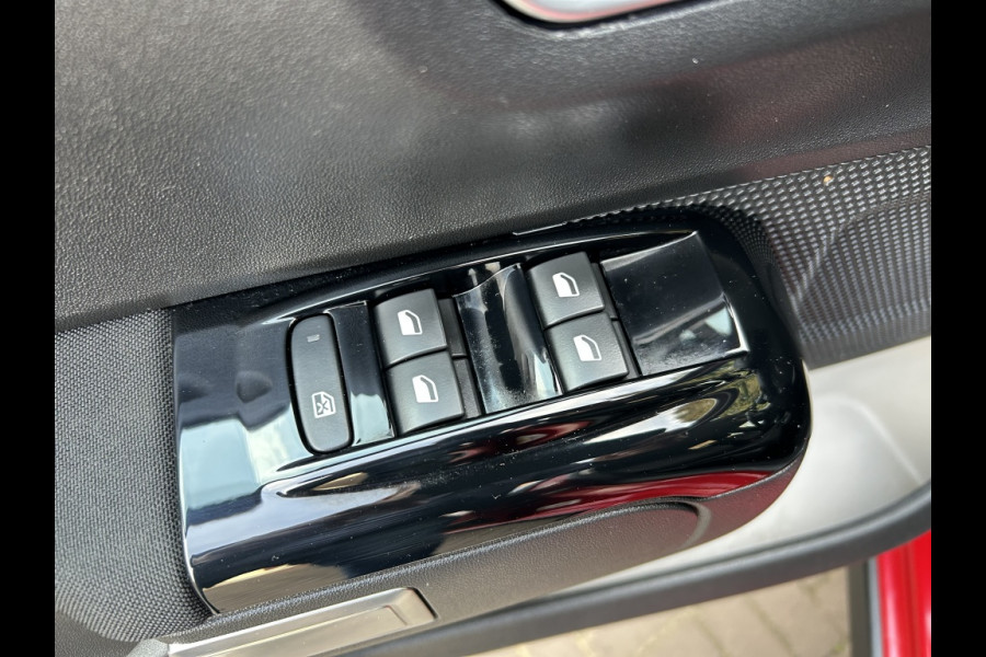 Citroën C3 1.2 PT Shine Navi, Camera, LM-velgen, 1e Eigenaar!