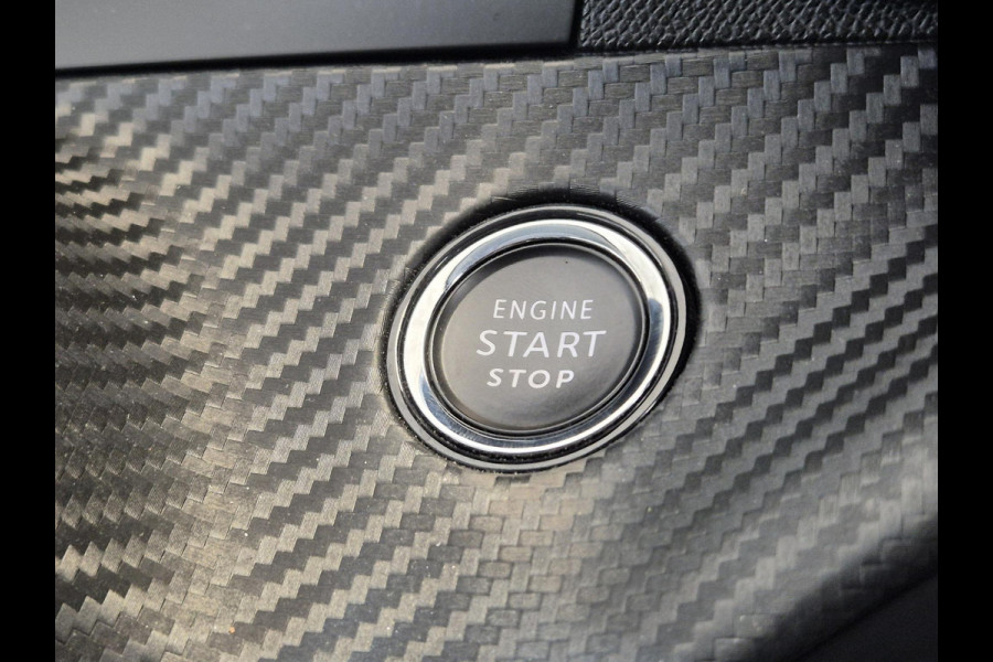 Peugeot e-2008 EV Active Pack 50 kWh | Navigatie | Parkeersensoren achter | Keyless start | Apple Carplay/Android Auto | All Season |