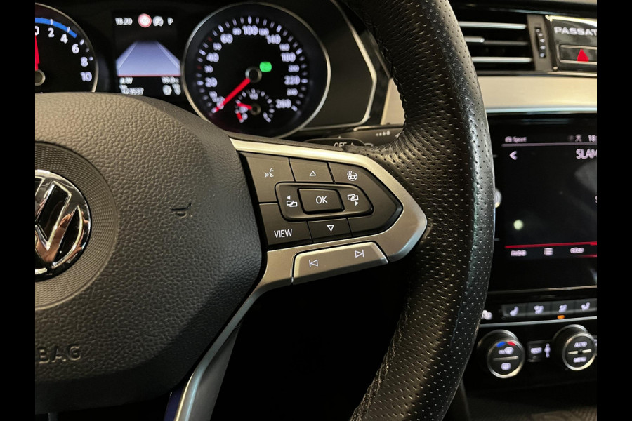 Volkswagen Passat Variant 1.4 TSI PHEV GTE Elegance Panoramadak Trekhaak Navigatie Apple Carplay/Android Auto Camera Parkeersensoren Stoelverwarming Virtual Cockpit Climate Control