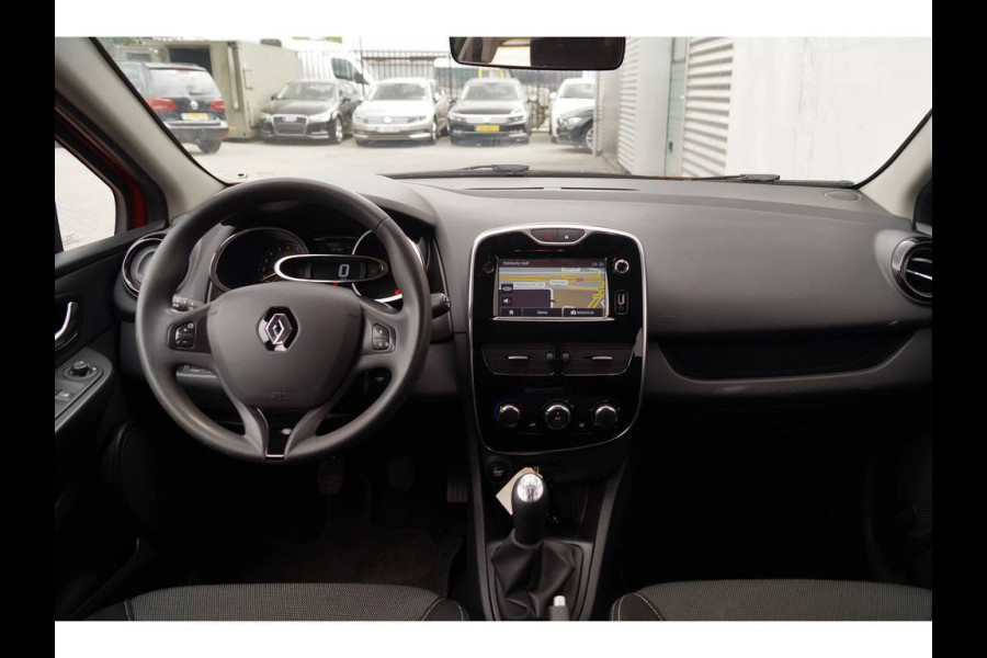 Renault Clio 0.9 TCe 90pk Expression 5-drs -NAVI-AIRCO-CRUISE-