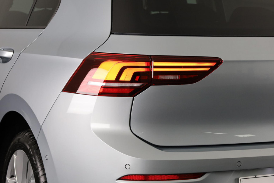 Volkswagen Golf Life Edition 1.5 eHybrid 150 kW / 204 pk Hatchback 6 versn. DSG