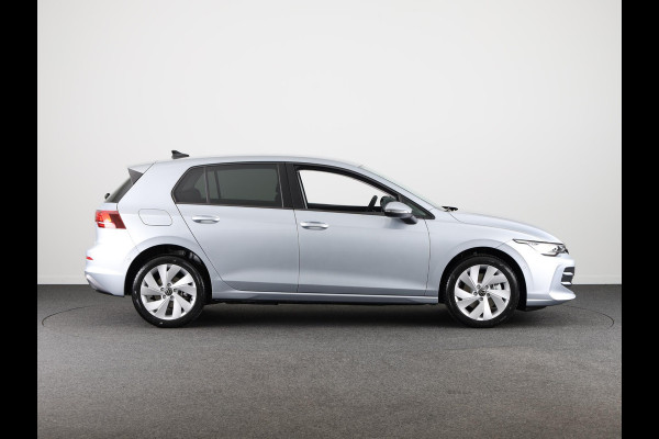 Volkswagen Golf Life Edition 1.5 eHybrid 150 kW / 204 pk Hatchback 6 versn. DSG