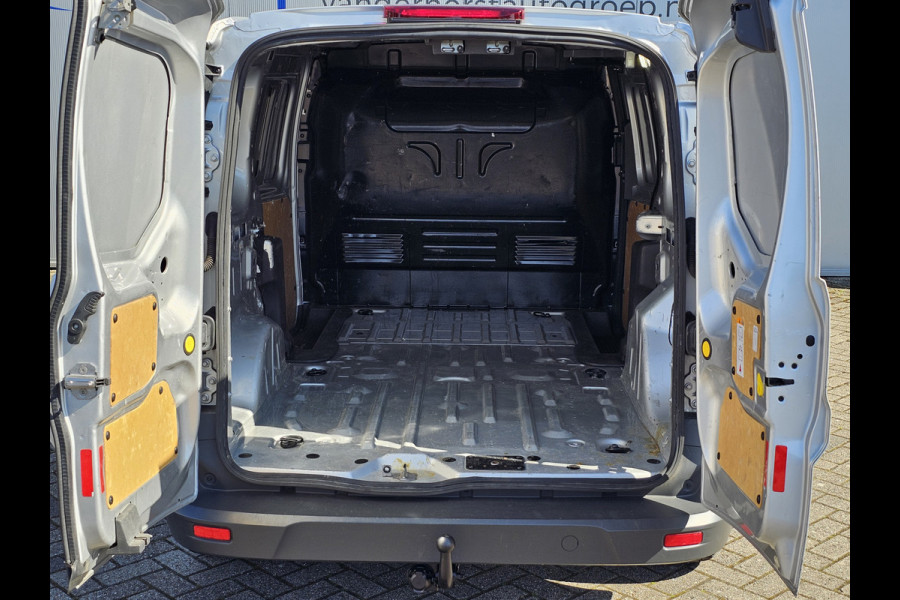 Ford Transit Connect 1.5-101pk TDCI L2 Economy Edition. Zeer nette Ford Connect, deze bedrijfswagen kan u nog jaren tot dienst zijn ! Airco, metallic lak, trekhaak, licht metalen wielen etc.