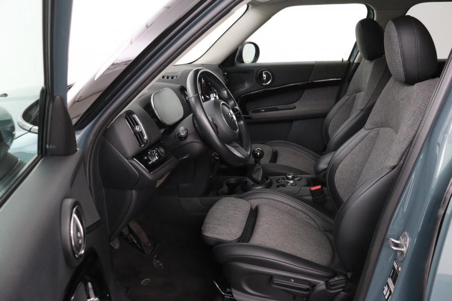 MINI Countryman 1.5 One Business Edition | Head-Up | Carplay | Half leder | Full LED | Navigatie | Climate control | PDC | Cruise control | DAB | Getint glas