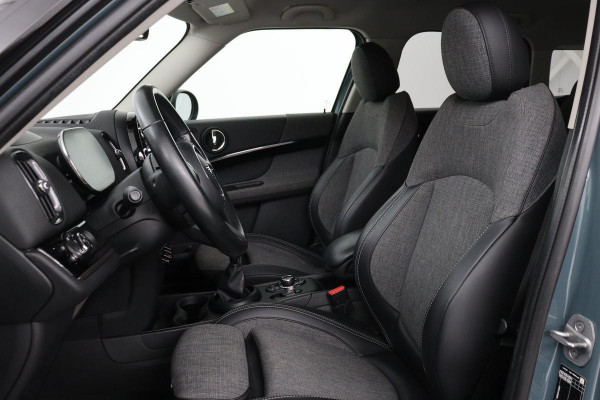 MINI Countryman 1.5 One Business Edition | Head-Up | Carplay | Half leder | Full LED | Navigatie | Climate control | PDC | Cruise control | DAB | Getint glas
